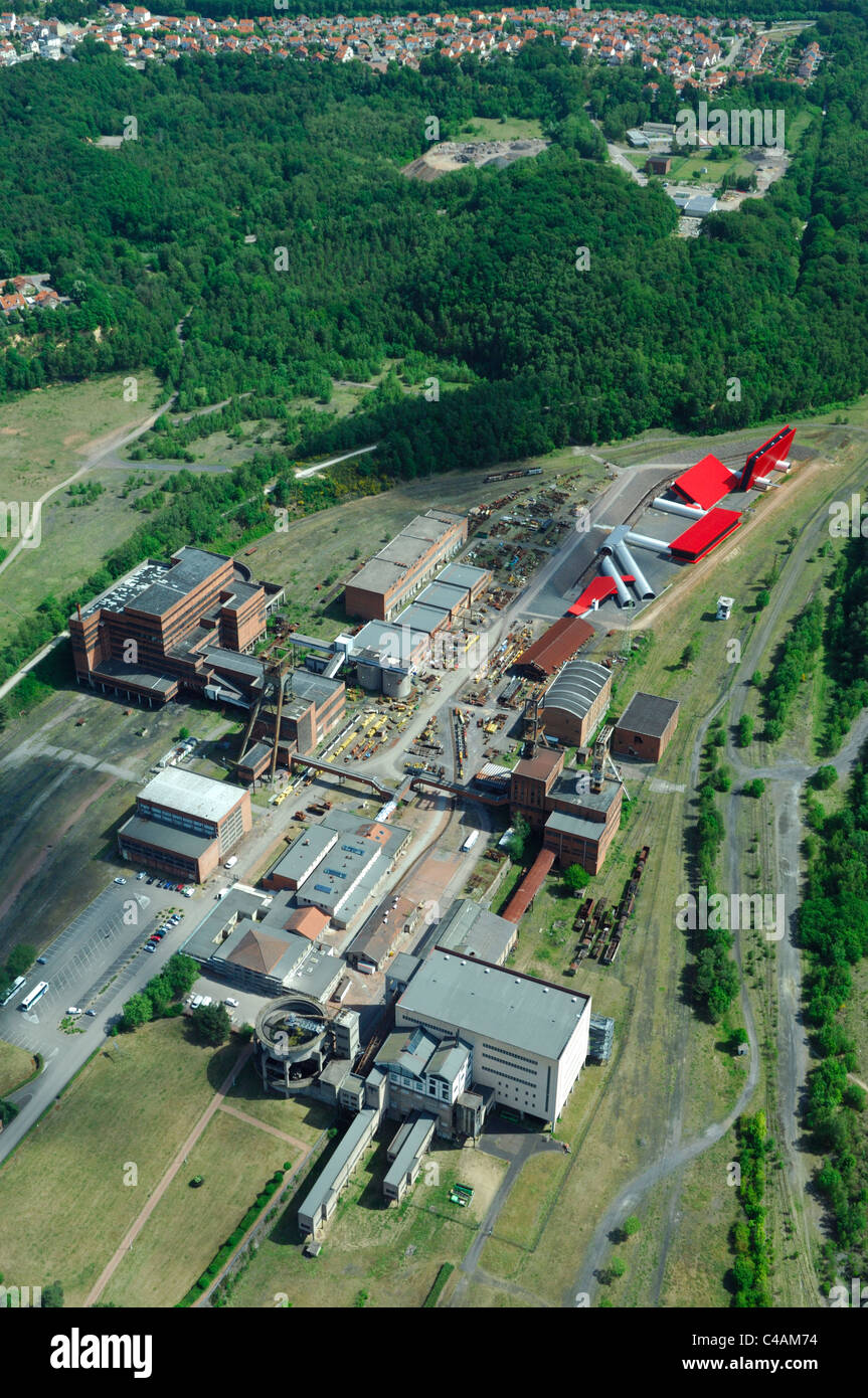 Vue aérienne de la mine de charbon musée musée du Carreau Wendel", Petite Roselle, Moselle, France Banque D'Images