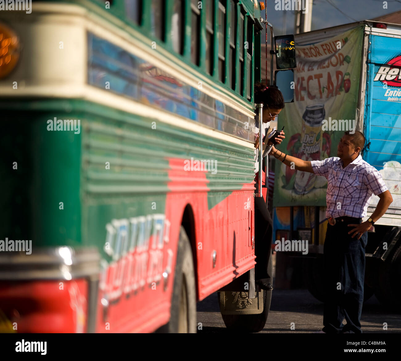 Bus de poulet, Antigua, Guatemala, Amérique Centrale Banque D'Images