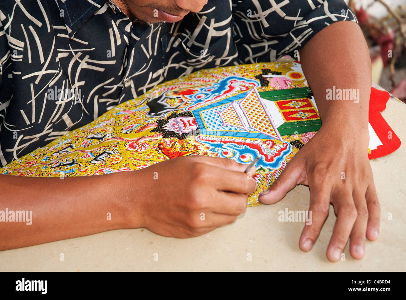 La sculpture traditionnelle de la peau de buffle en Indonésie Banque D'Images