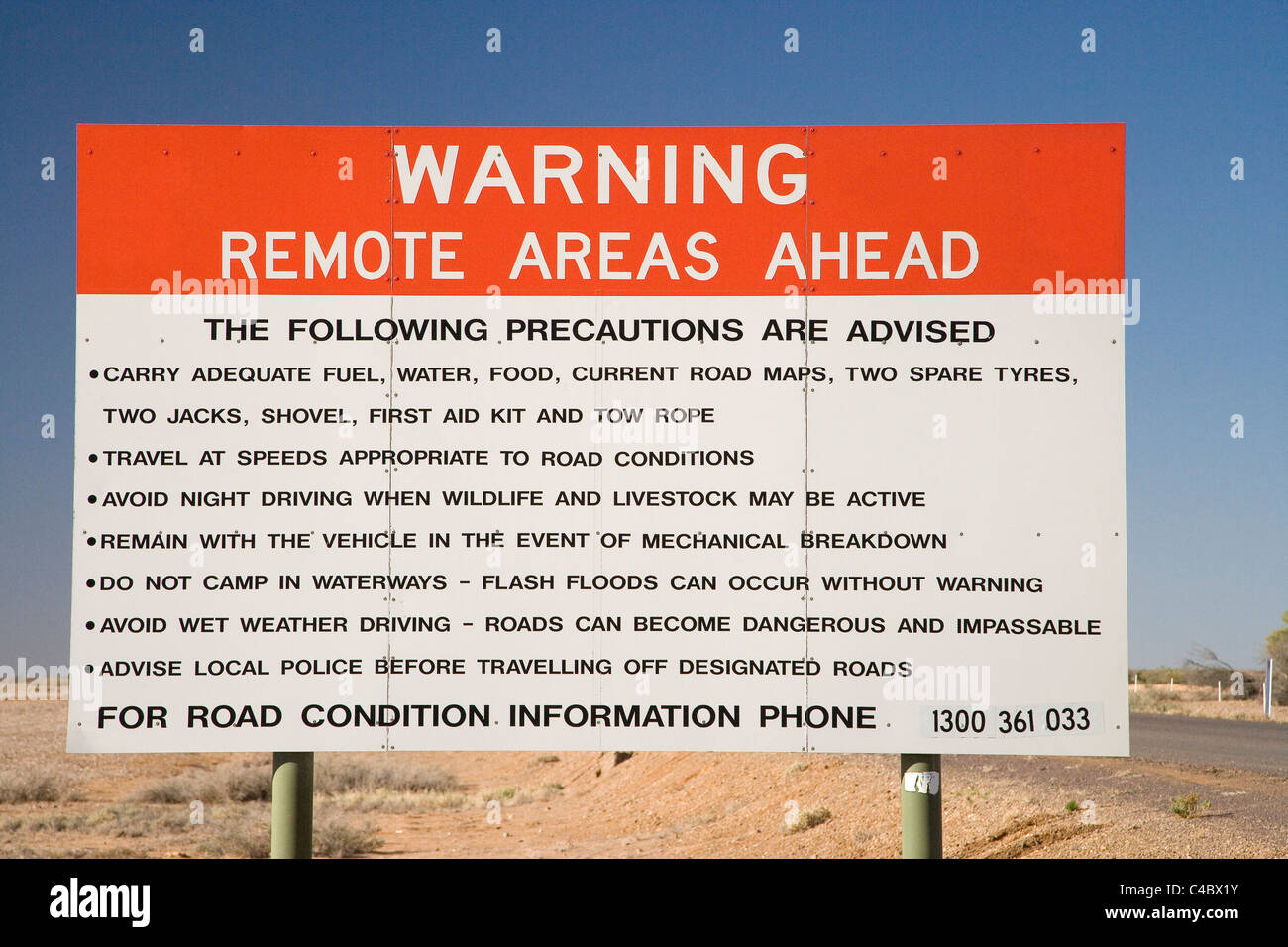 Zone à distance panneau d'avertissement, Birdsville Track, Marree, Outback, l'Australie du Sud, Australie Banque D'Images