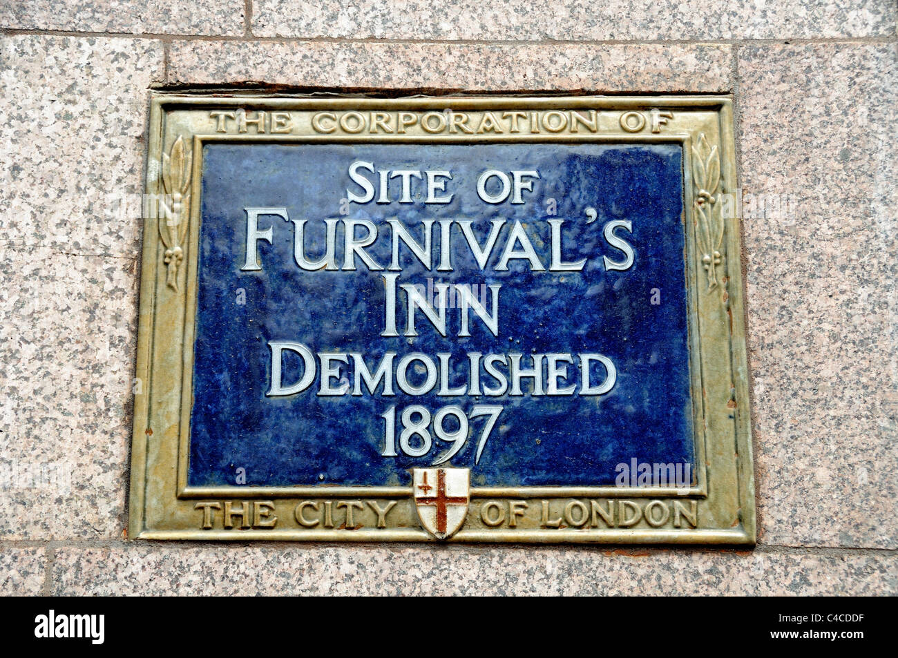 Site de la plaque disant Furnival's Inn démoli 1897 sur le côté de l'ancien bâtiment prudentielle dans High Holborn Banque D'Images