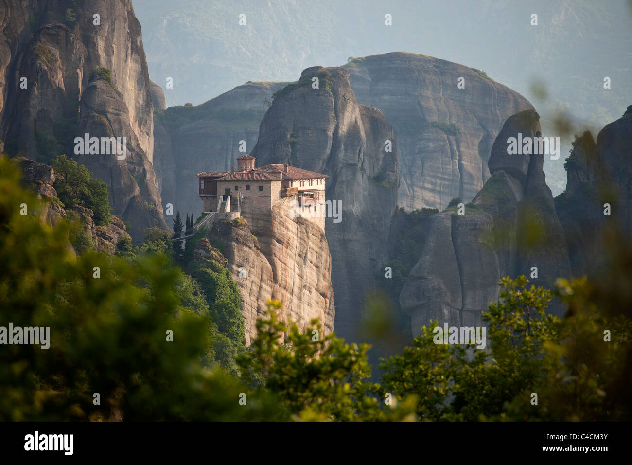 Monastère Rousanou, partie de la complexe les météores des monastères orthodoxes, l'UNESCO Patrimoine mondial en Thessalie, Grèce Banque D'Images