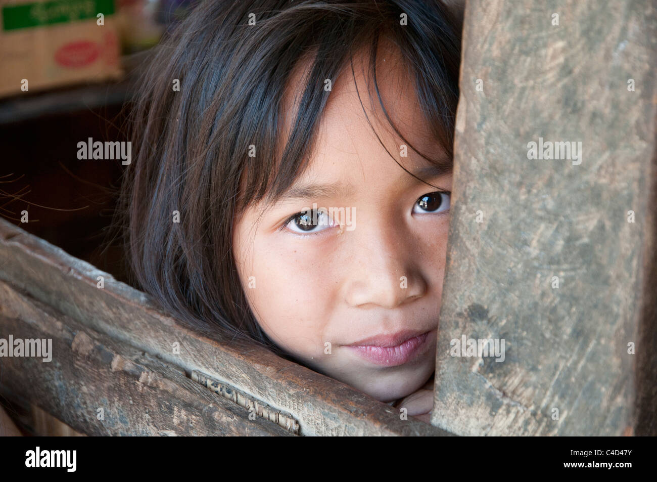 Yeux d'un enfant Laotien Banque D'Images