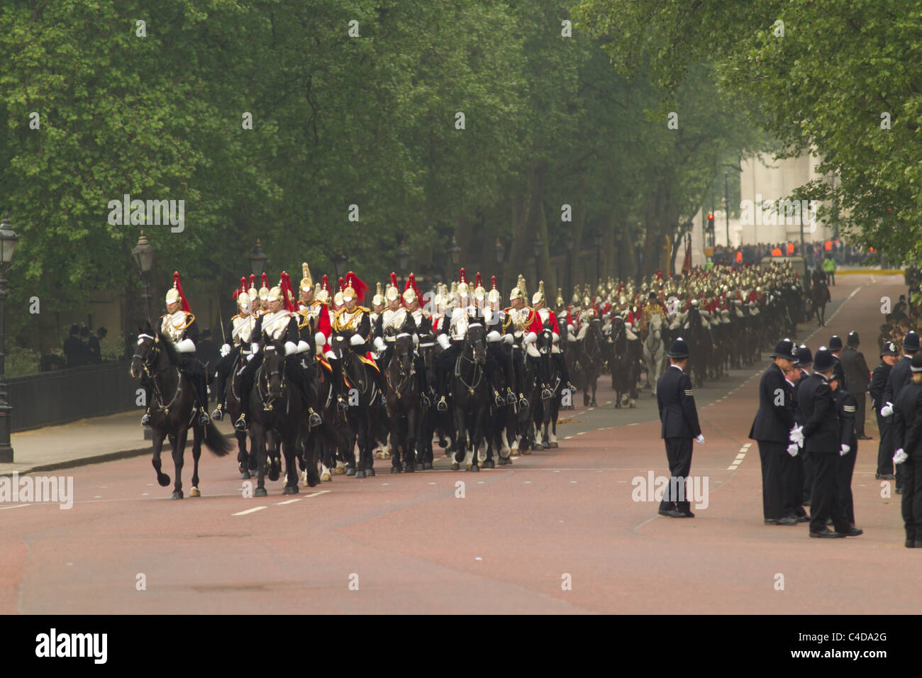 Pour arriver de cavalerie le mariage royal du Prince William et Kate Middleton, (29 avril 2011), Londres, Angleterre Banque D'Images