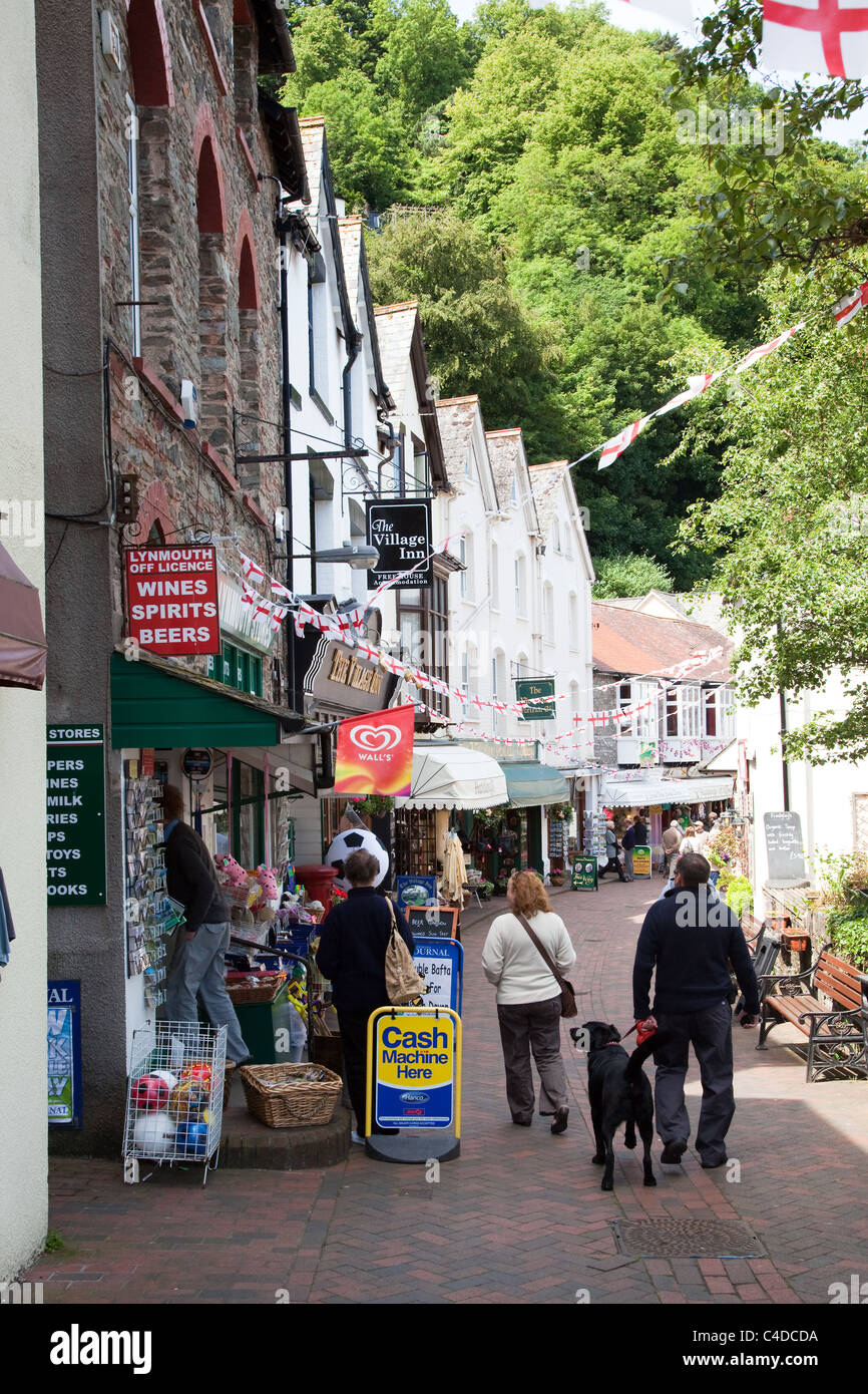 Afficher le long de la rue de Lynmouth Devon, Angleterre Banque D'Images