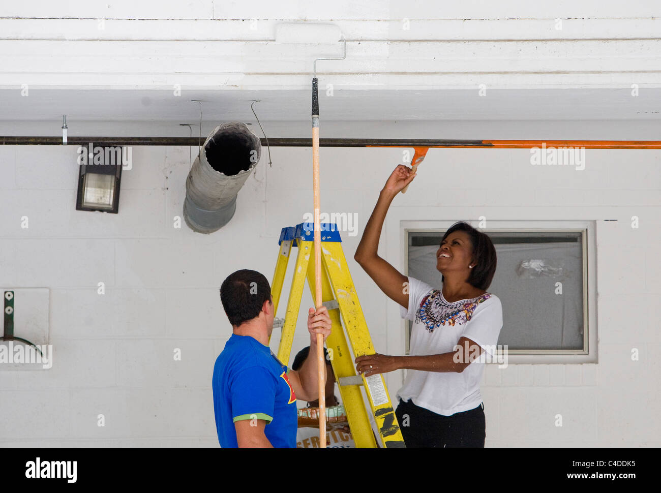 Michelle Obama permet de rénover une maison de retraite de l'AV. Banque D'Images