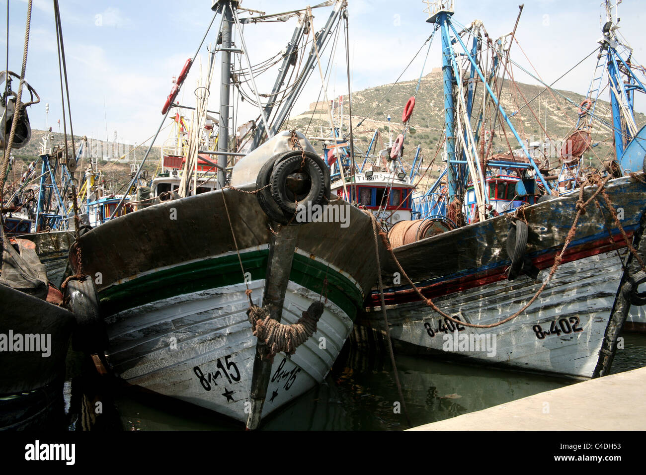 Bateaux de pêche au port d'Agadir, Maroc Banque D'Images