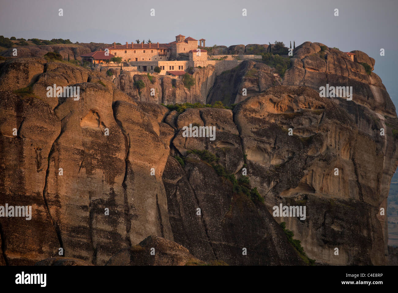 Les météores de monastères orthodoxes de l'est complexe, Patrimoine Mondial de l'Unesco dans la plaine de Thessalie, Grèce Banque D'Images