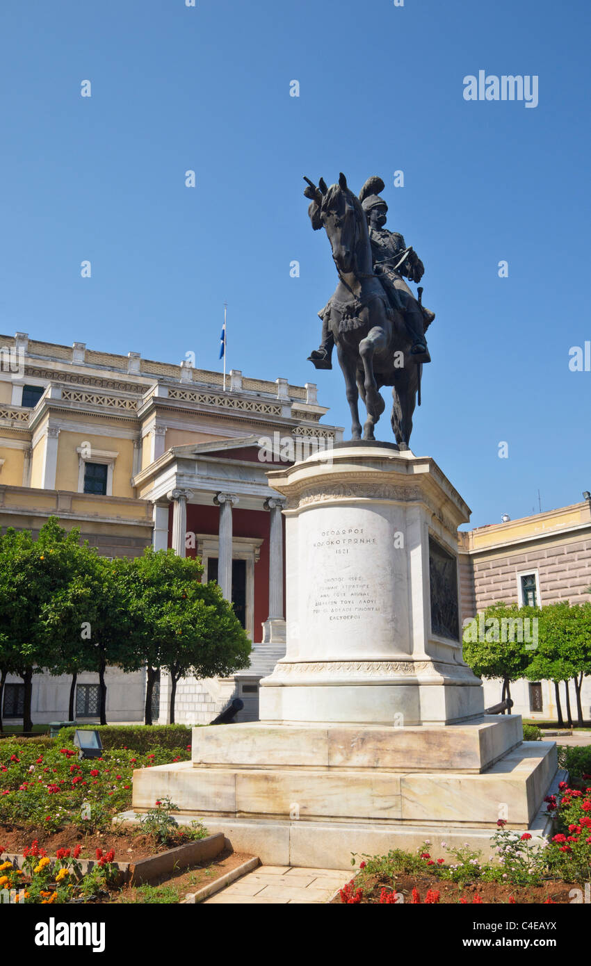 Statue en bronze de Theodoros Kolokotronis monté sur un cheval devant le musée historique national, Athènes, Grèce Banque D'Images