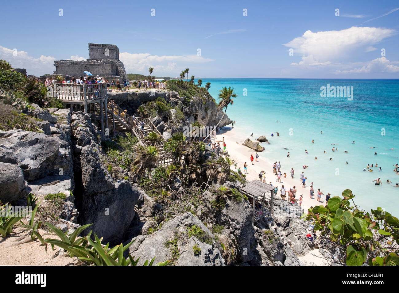 Ruines mayas à Tulum, ruines de temple au-dessus de la plage, Yucatan, mer des Caraïbes, Mexique Banque D'Images