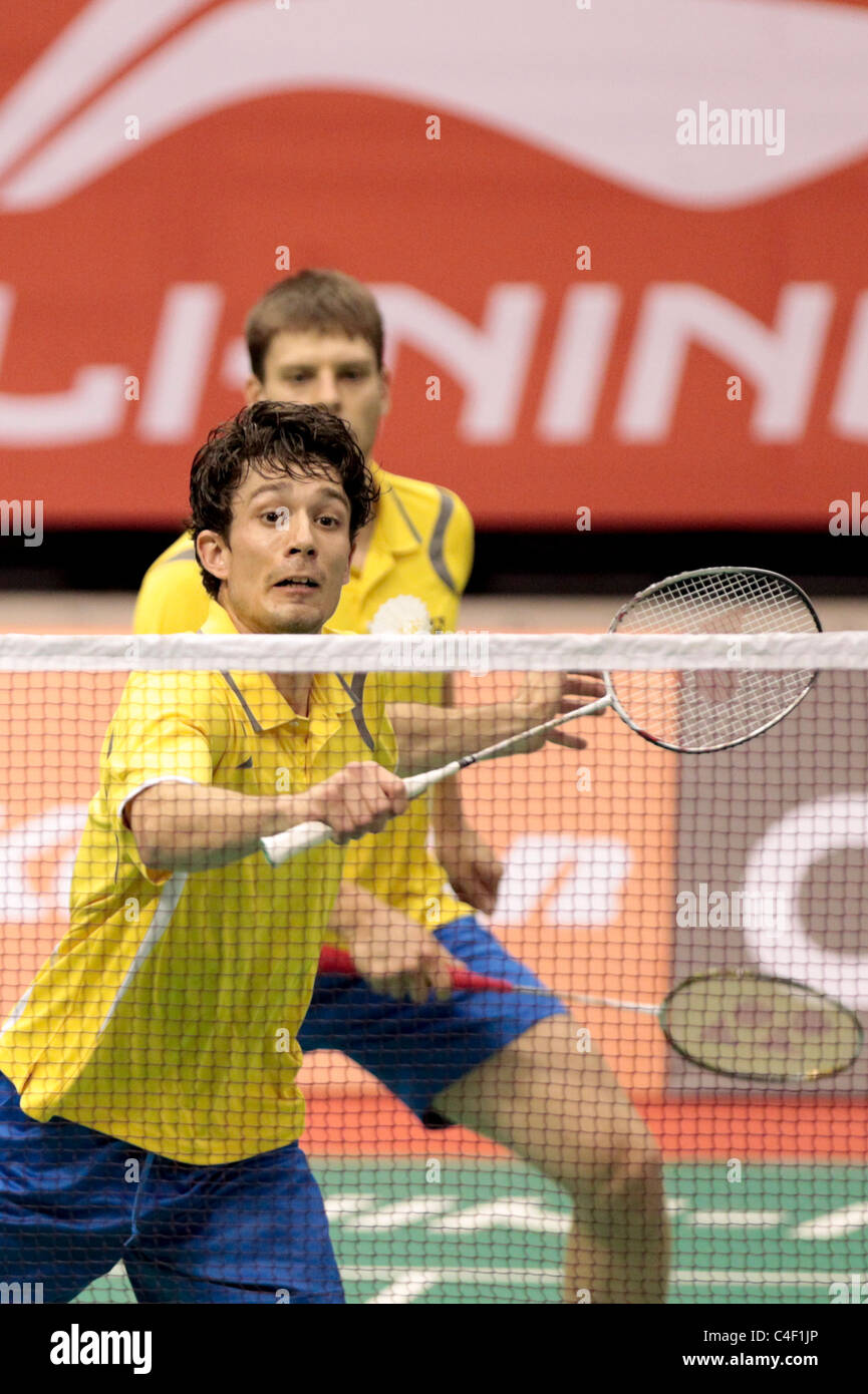 Oliver Roth et Michael Fuchs au cours de la qualification finale du double de l'Li-Ning Singapore Open 2011. Banque D'Images