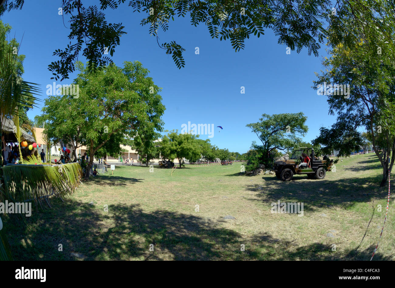 Montrer des forces françaises à la réunion de parachutistes Banque D'Images