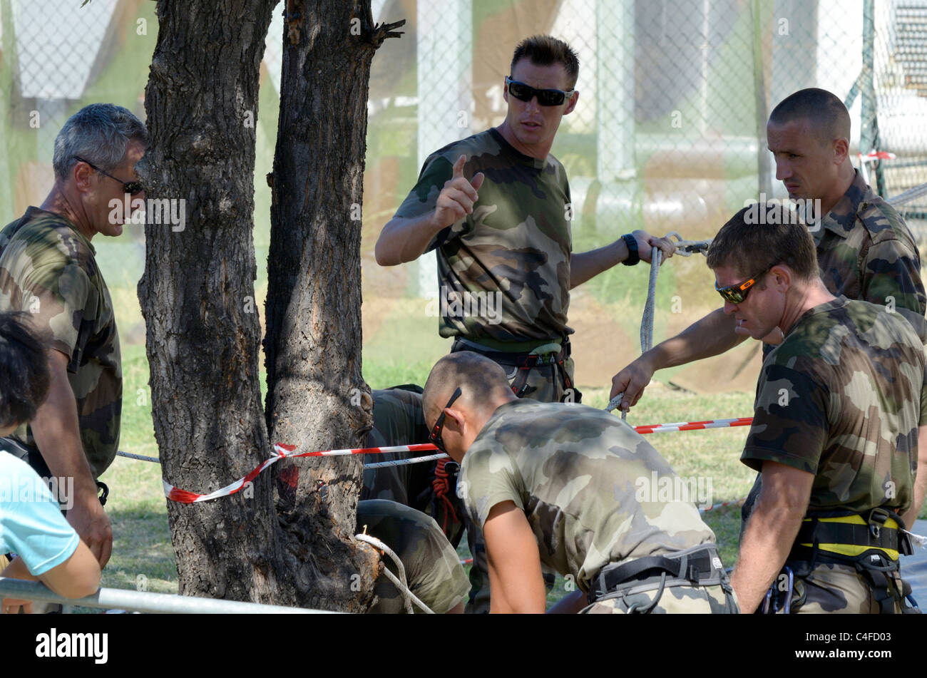 Montrer des forces françaises à la réunion de parachutistes Banque D'Images