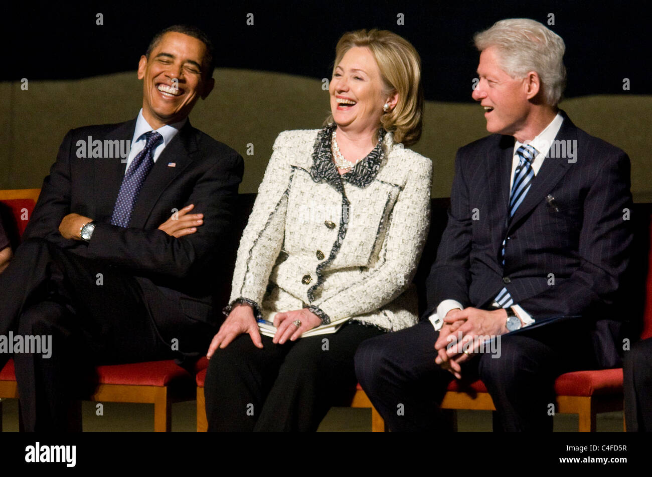 Le président Barack Obama, la secrétaire d'Etat Hillary Clinton et l'ancien Président Bill Clinton. Banque D'Images