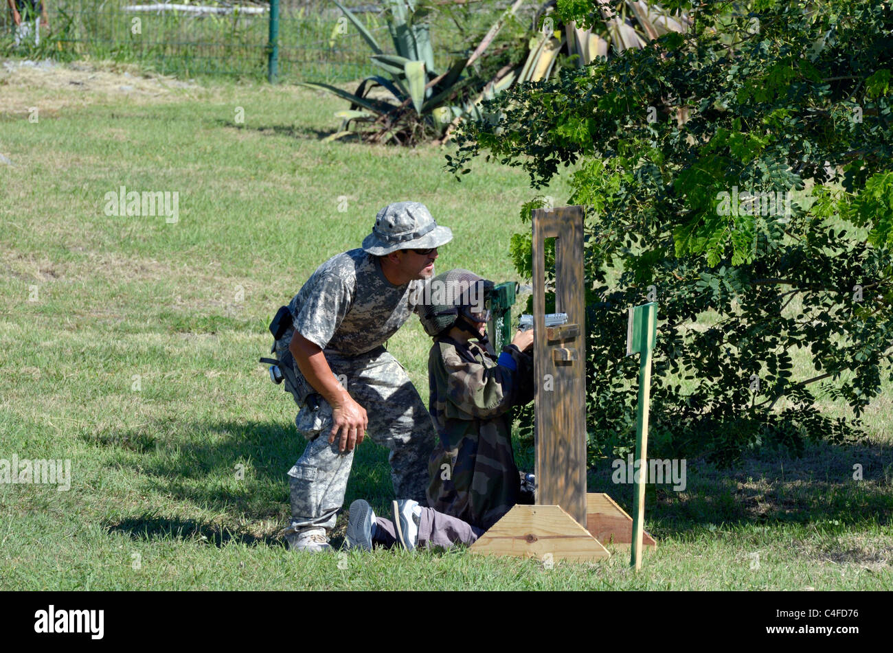 Montrer des forces françaises à la réunion de parachutistes Banque D'Images