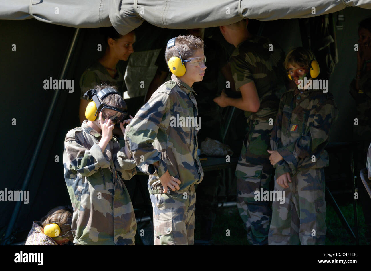 Montrer des forces françaises à la réunion de parachutistes Banque D'Images