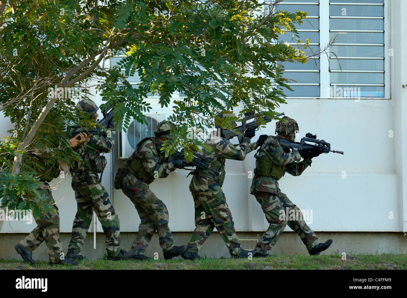 Montrer des forces françaises à la réunion de parachutistes Banque D'Images