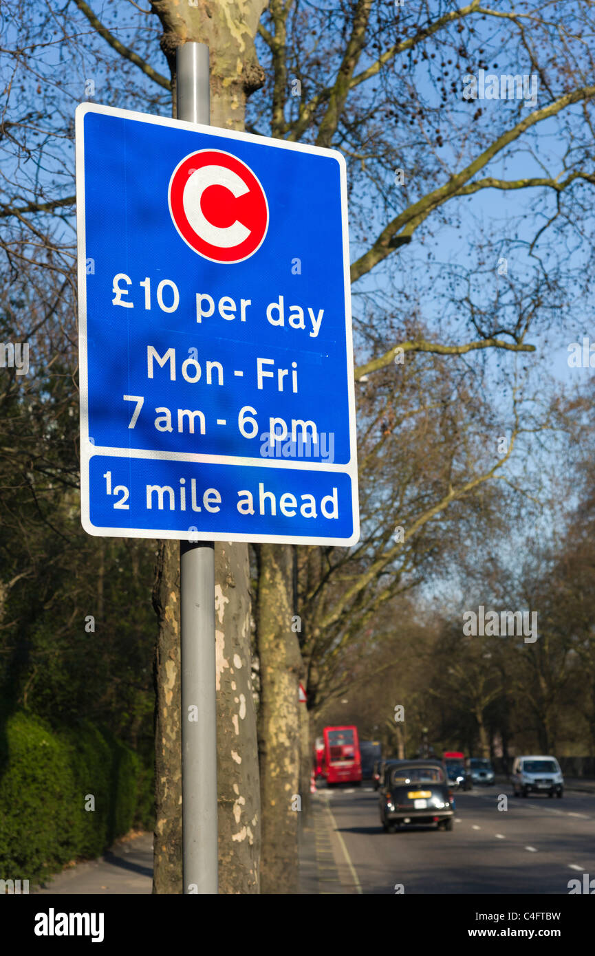 10 livres congestion charge signe, Londres, Royaume-Uni Banque D'Images