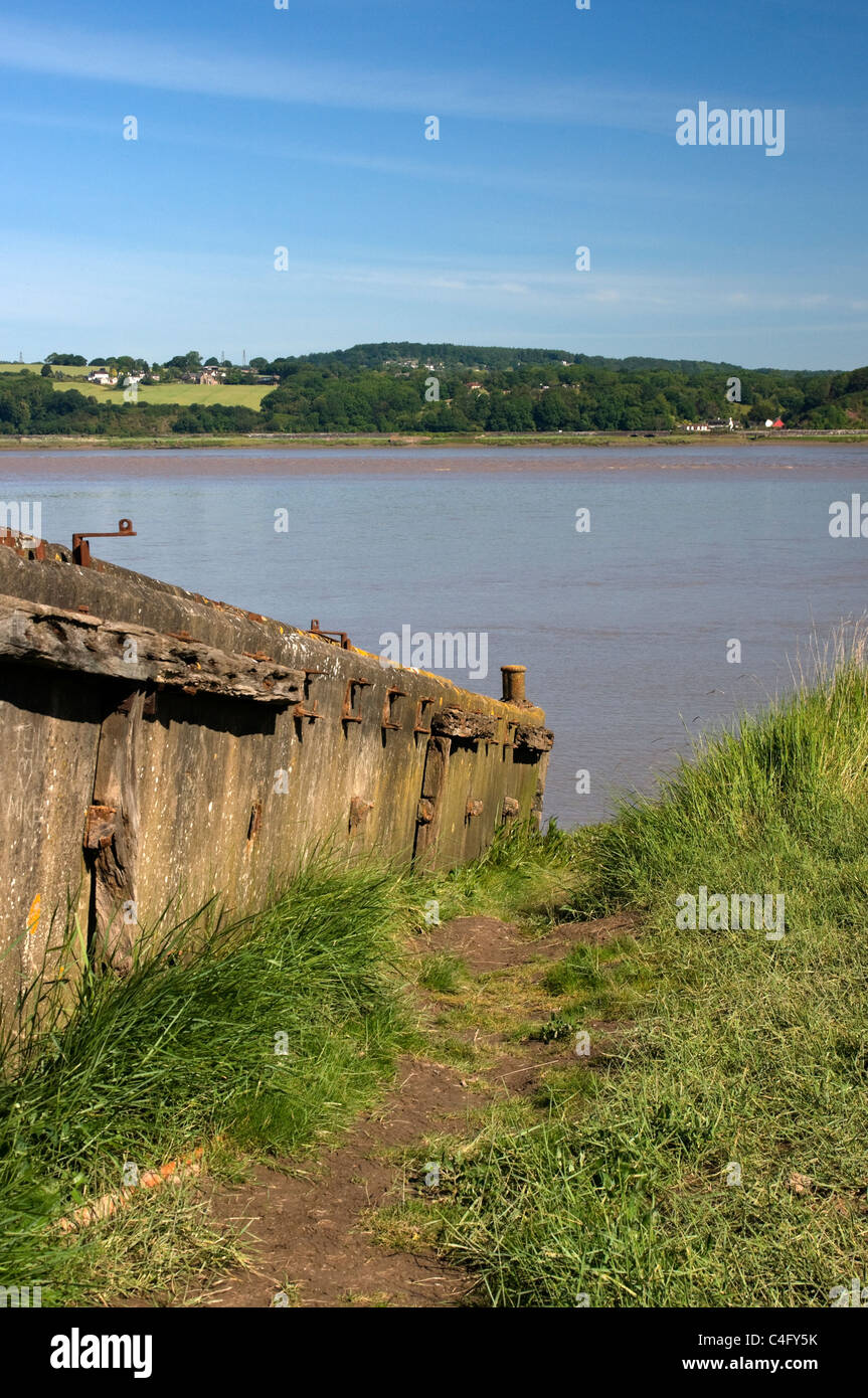 Barges fait naufrage près du village de Purton Gloucestershire, sur les rives du fleuve Severn Banque D'Images