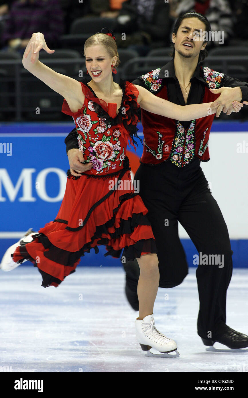 Kaitlyn Weaver et Andrew Poje participer à la BMO - Patinage Canada 2010 championnats nationaux à London, Ontario, Canada. Banque D'Images