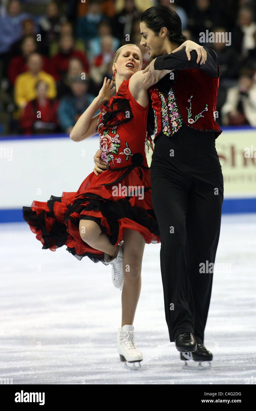 Kaitlyn Weaver et Andrew Poje participer à la BMO - Patinage Canada 2010 championnats nationaux à London, Ontario, Canada. Banque D'Images