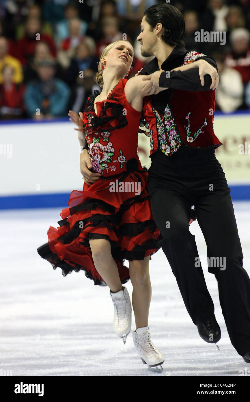 Kaitlyn Weaver et Andrew Poje participer à la BMO - Patinage Canada 2010 championnats nationaux à London, Ontario, Canada. Banque D'Images