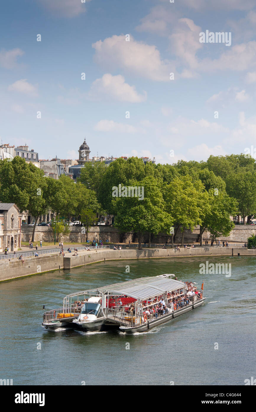 Billet bateau sur Seine, Paris, France Banque D'Images