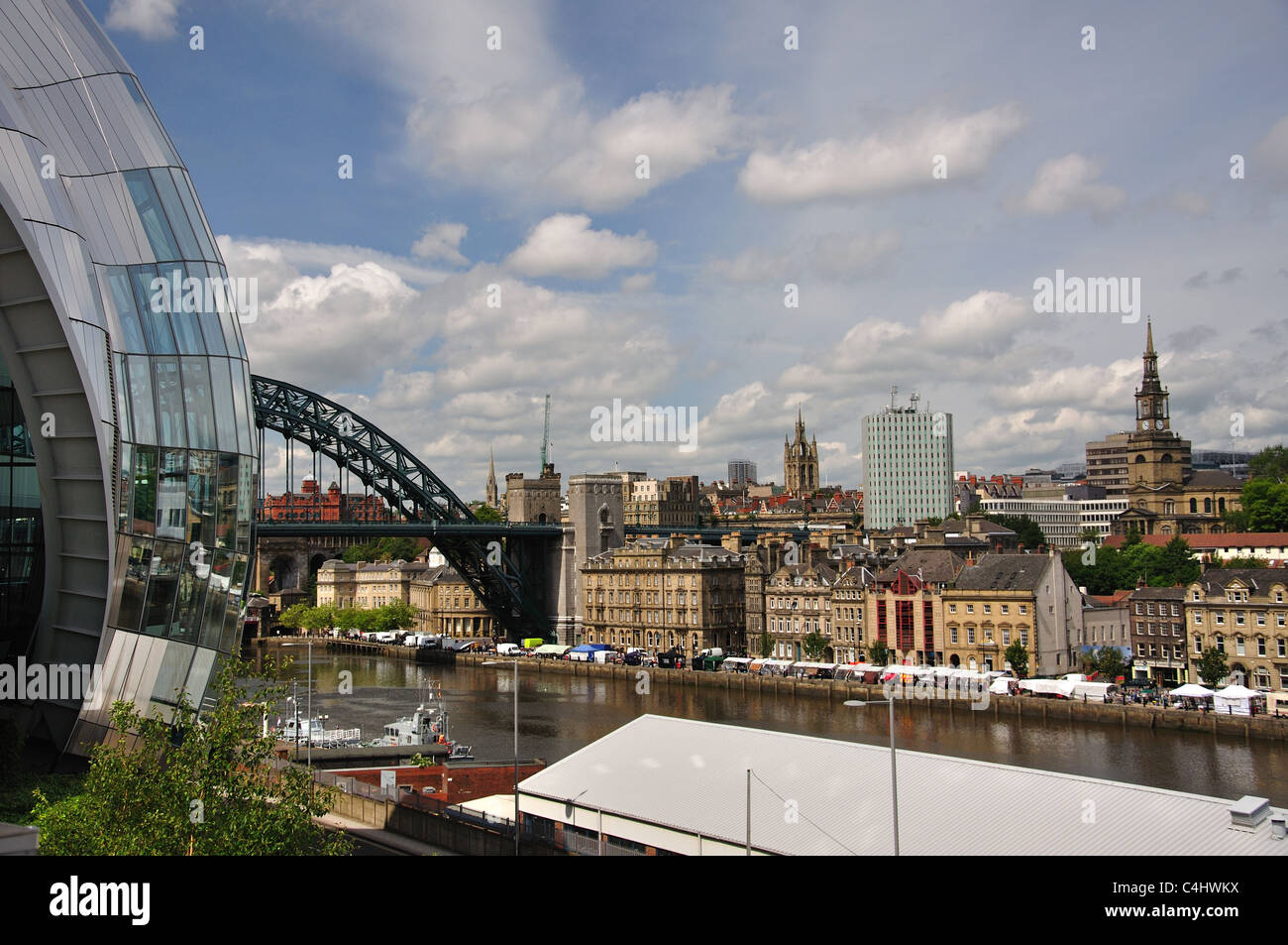 Vue sur la ville à partir de la Sage Gateshead, Newcastle-upon-Tyne, Tyne et Wear, Angleterre, Royaume-Uni Banque D'Images