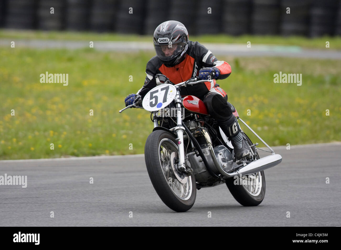 Triumph Bandit 750 monté par Tony Hayward Banque D'Images