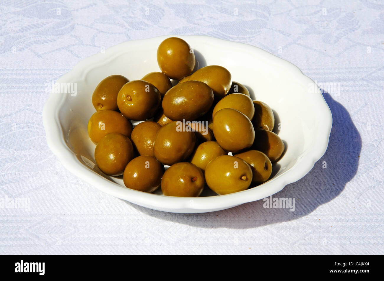 Plat d'olives vertes Manzanilla (vert), Costa del Sol, Andalousie, Espagne, Europe de l'Ouest. Banque D'Images