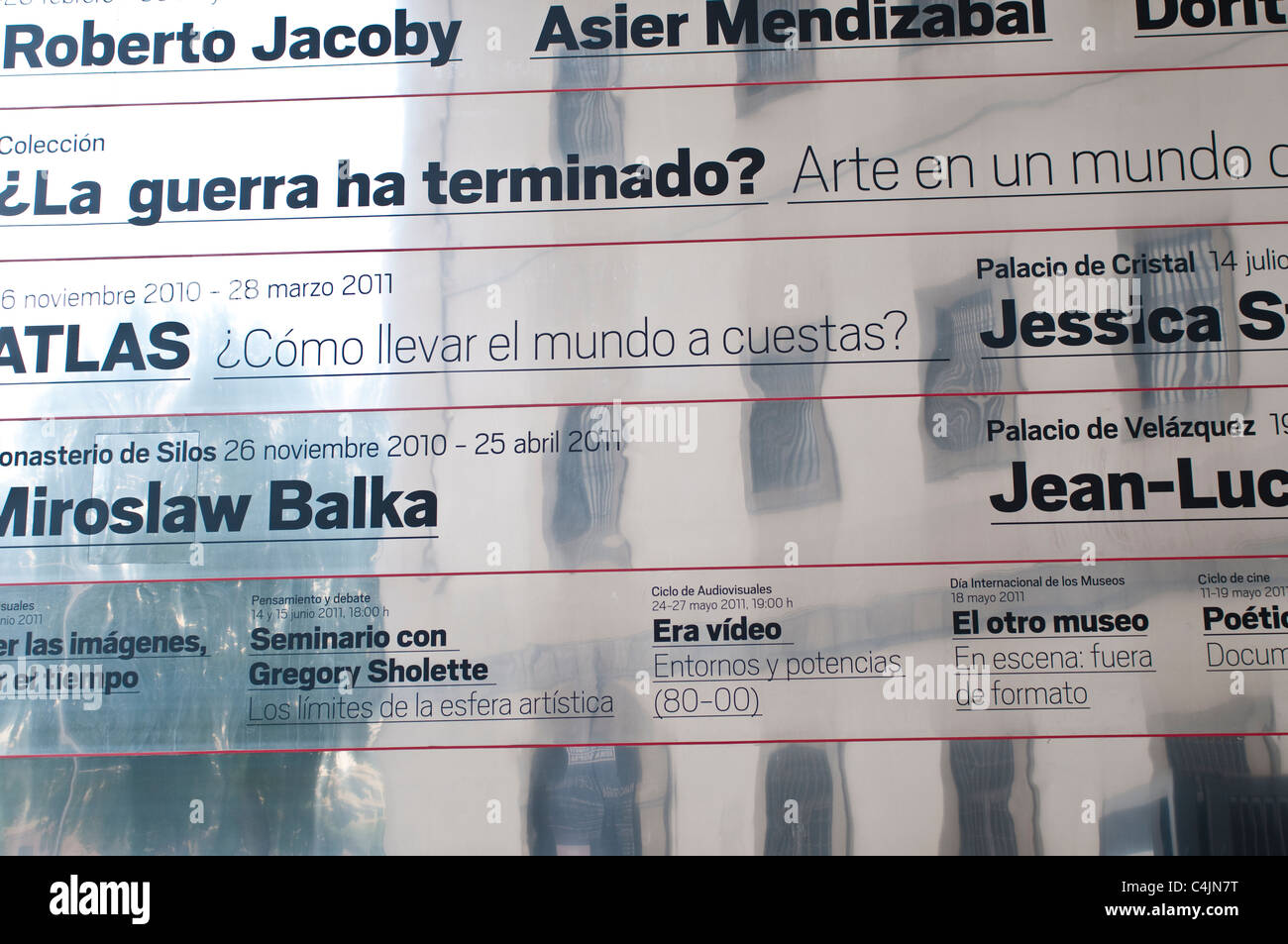 Détaillant mur expositions, Musée Reina Sofía, musée de la Reine Sofia, Madrid, Espagne Banque D'Images