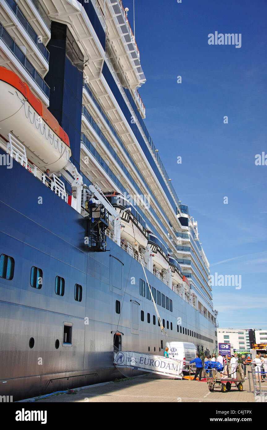 MS Eurodam Cruise Ship at berth, Copenhague (Kobenhavn), Royaume de Danemark Banque D'Images