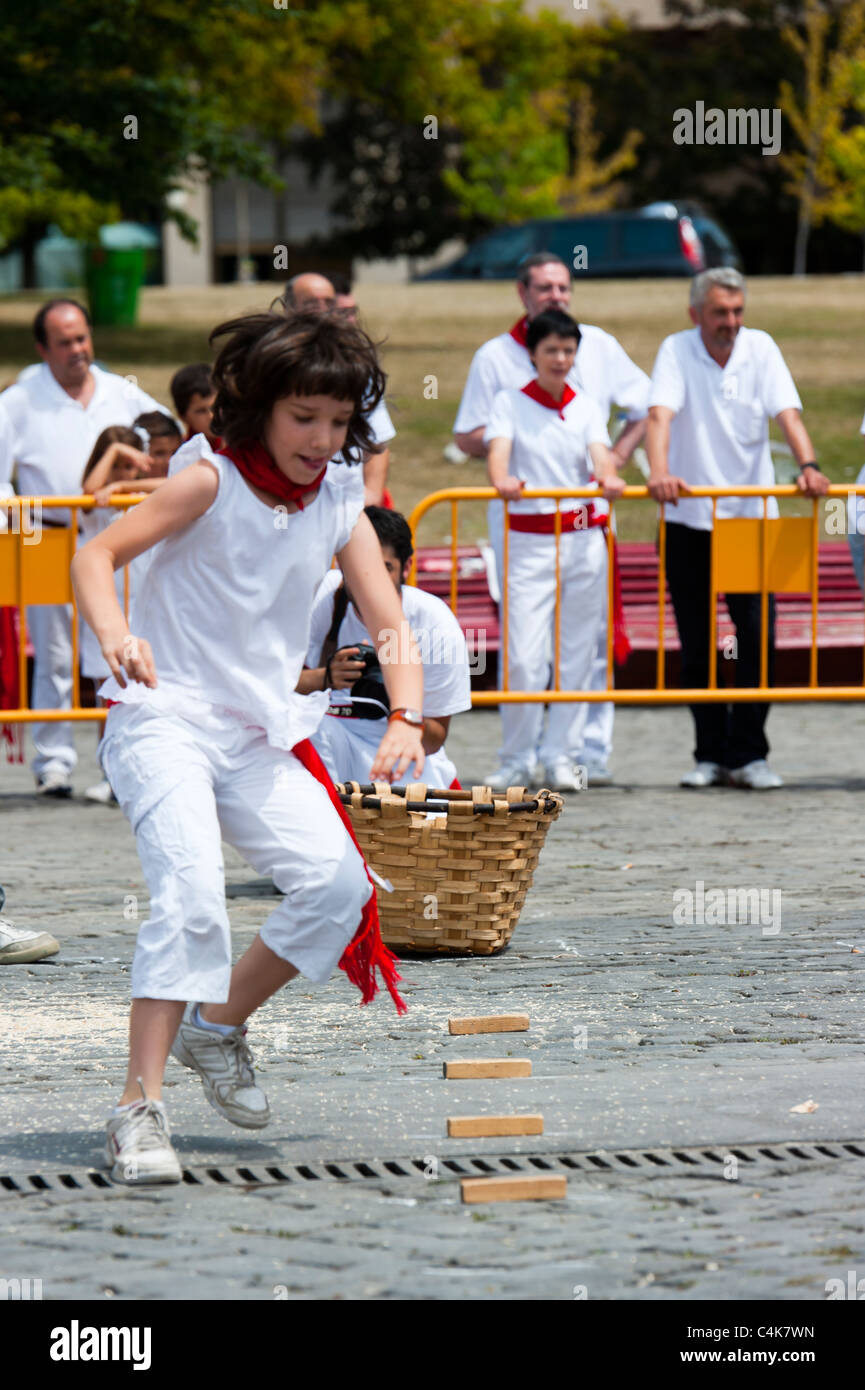 Sports de la 'Plaza de Los Fueros" (tribunaux Square), San Fermín street-fête, Pamplona, Navarra (Navarre), l'Espagne, l'Europe. Banque D'Images