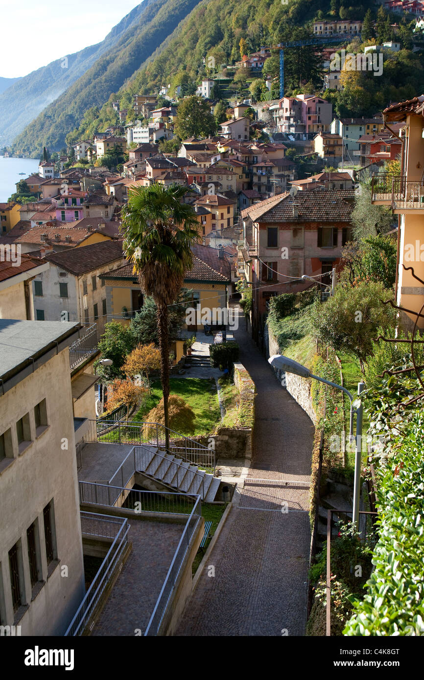 Lumière du matin, le lac de Côme Italie Argegno Banque D'Images