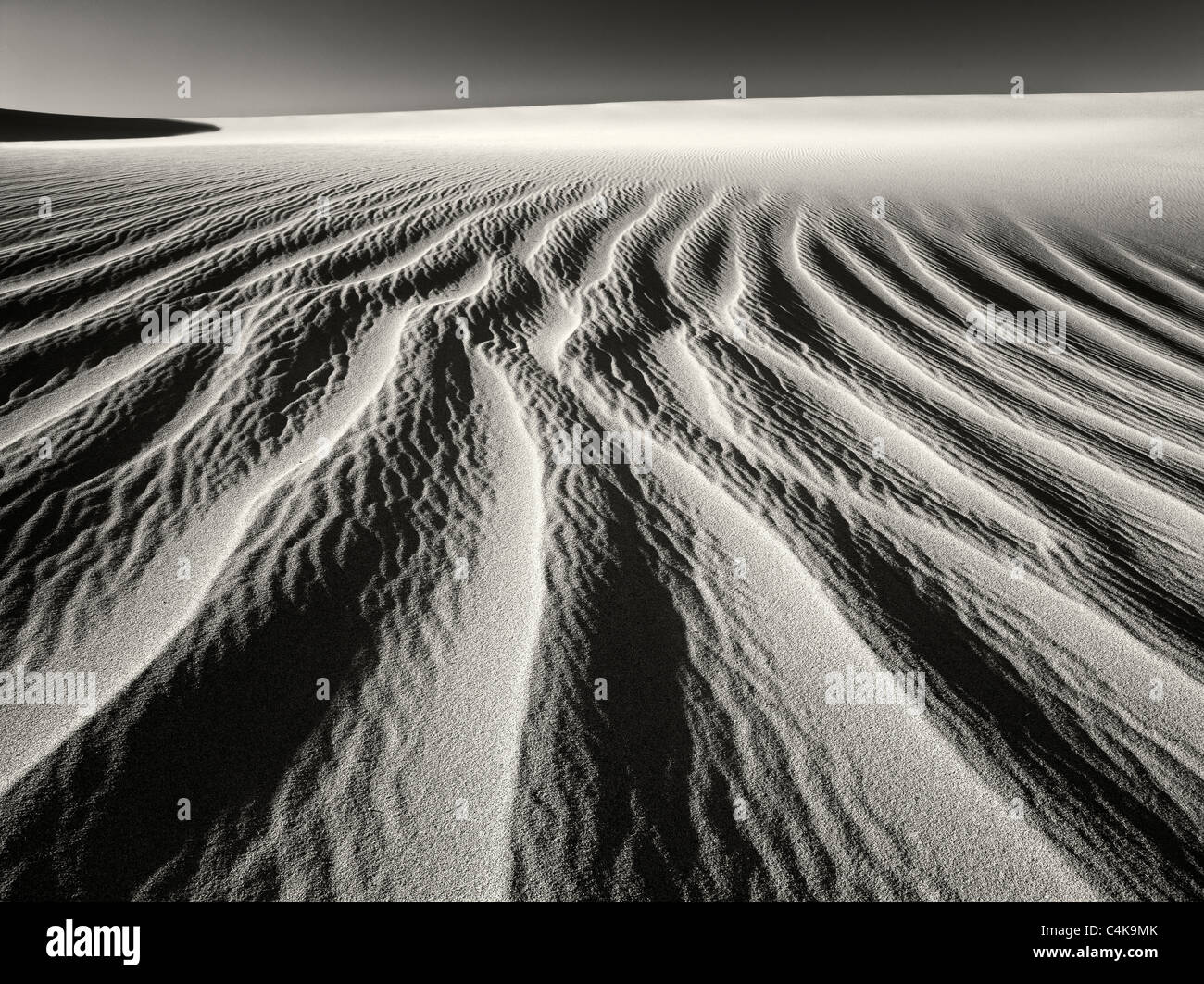 Des modèles dans le sable après une tempête de vent intense. Death Valley National Park, Californie Banque D'Images