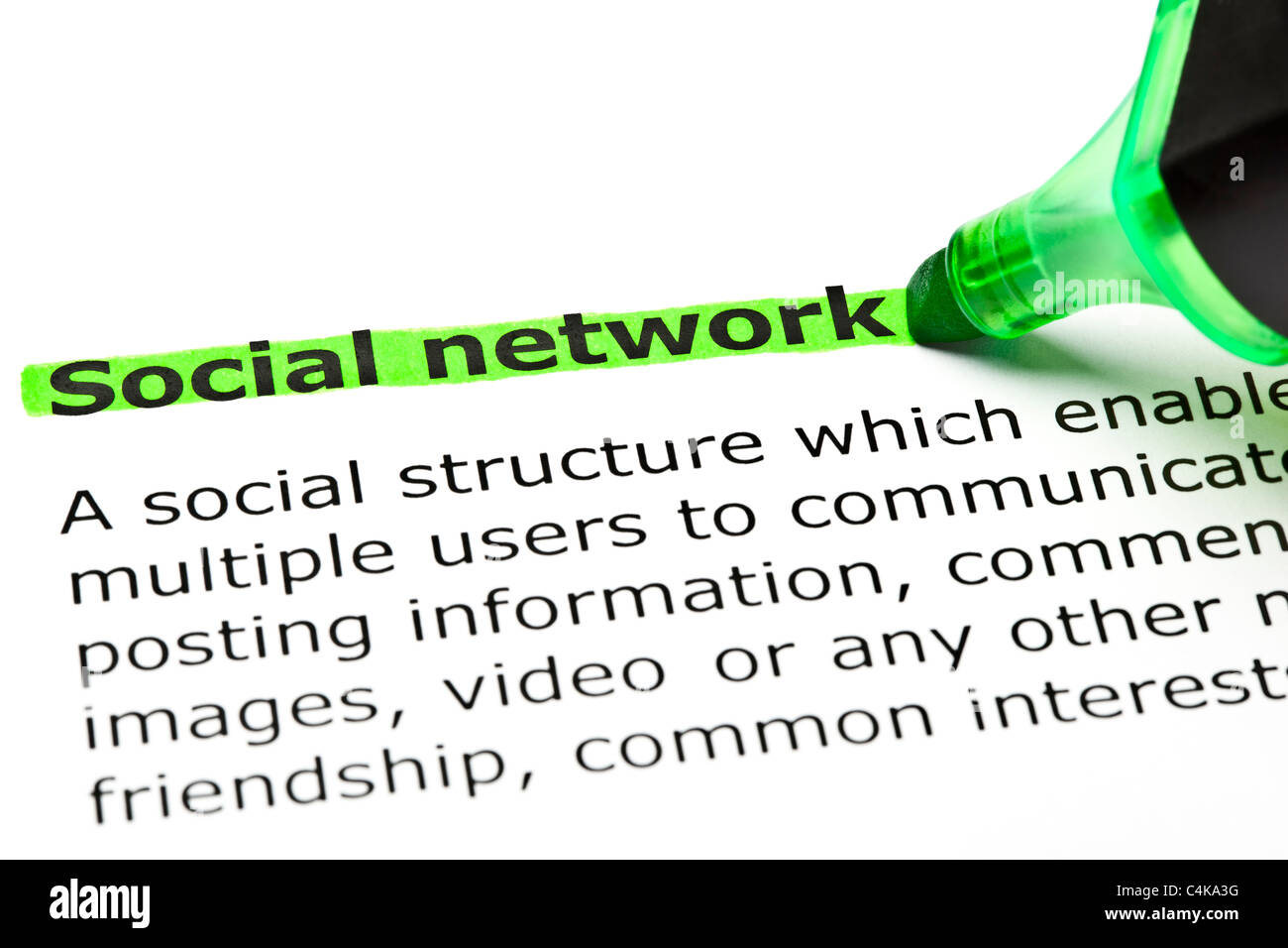 'Social network' en surbrillance verte avec feutre Banque D'Images