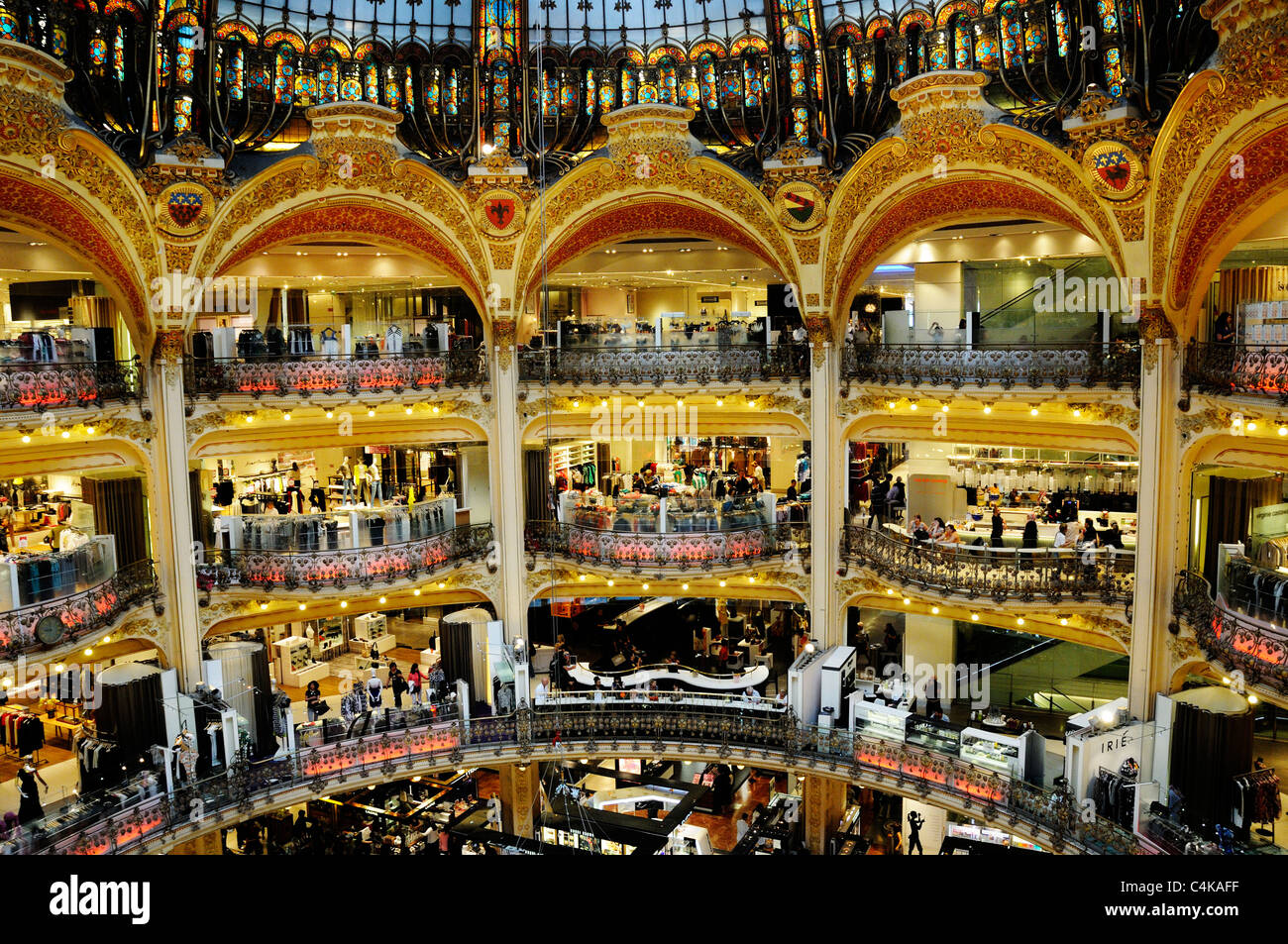 À l'intérieur de Galeries Lafayette à Paris, France Banque D'Images