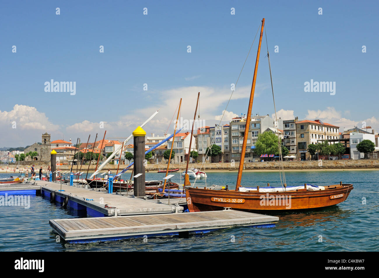 Les bateaux de pêche traditionnels dans Bouzas, Vigo, Espagne. Banque D'Images