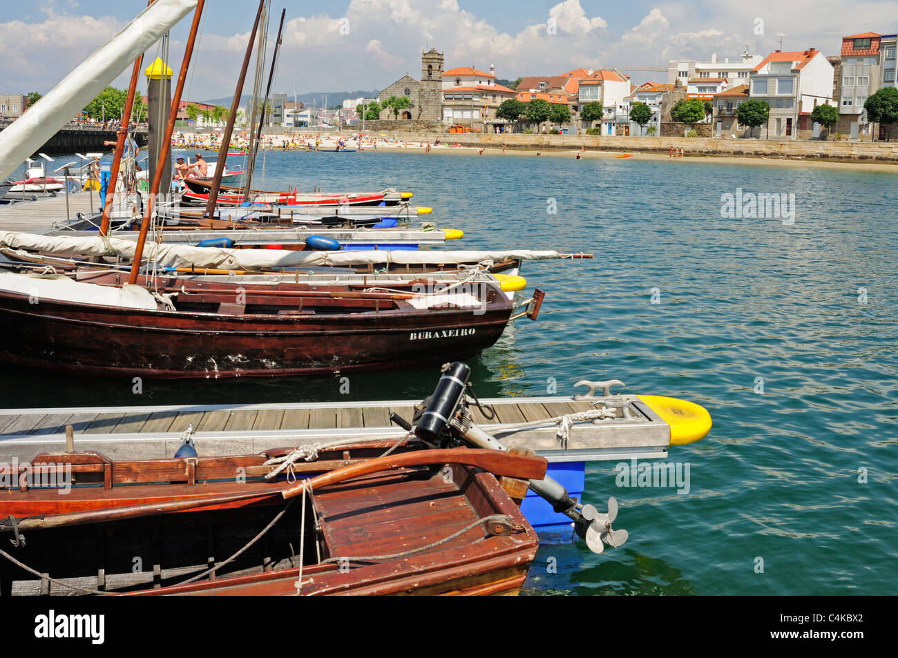 Les bateaux de pêche traditionnels dans Bouzas, Vigo, Espagne. Banque D'Images
