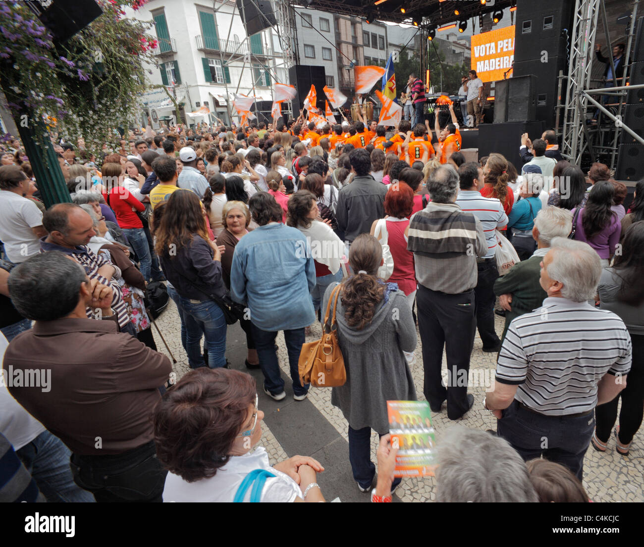 Rassemblement politique pour le Parti social-démocrate, Funchal, Madère. Banque D'Images