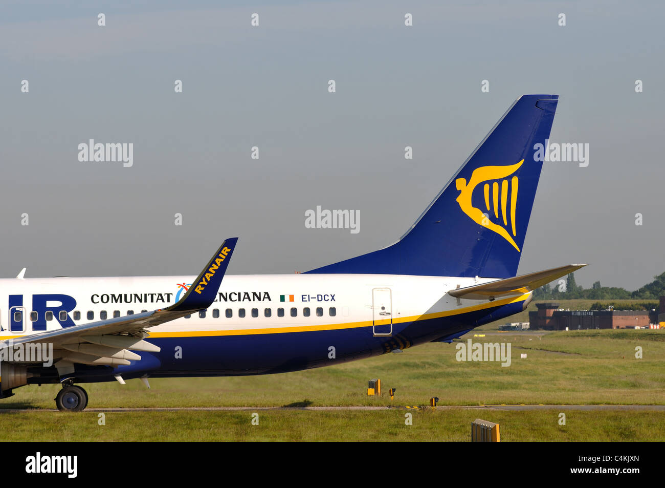 Ryanair Boeing 737 au sol à l'aéroport de Birmingham, UK Banque D'Images