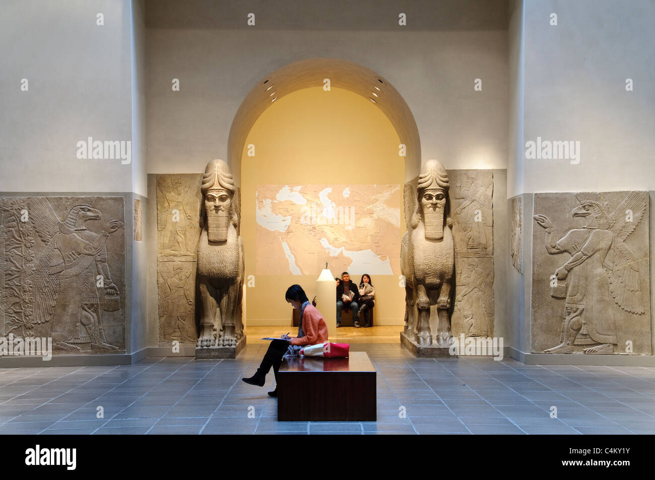 Metropolitan Museum of Art, New York, les galeries du ministère de l'Art de l'Orient ancien, assyrienne, Galerie Banque D'Images