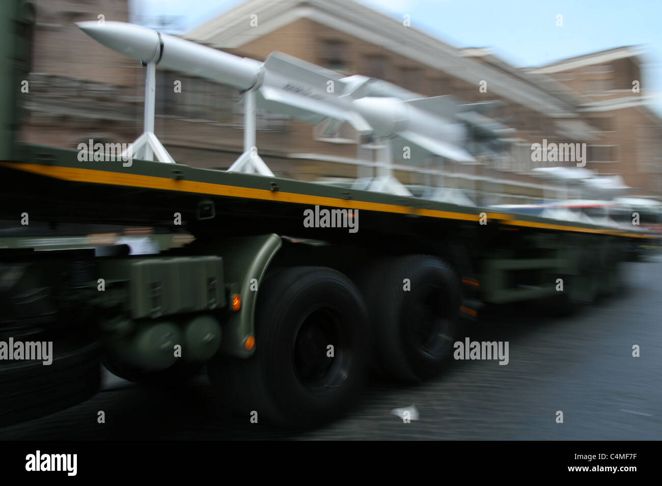 Des missiles sur l'affichage à la 2e juin Parade à Rome Italie Banque D'Images