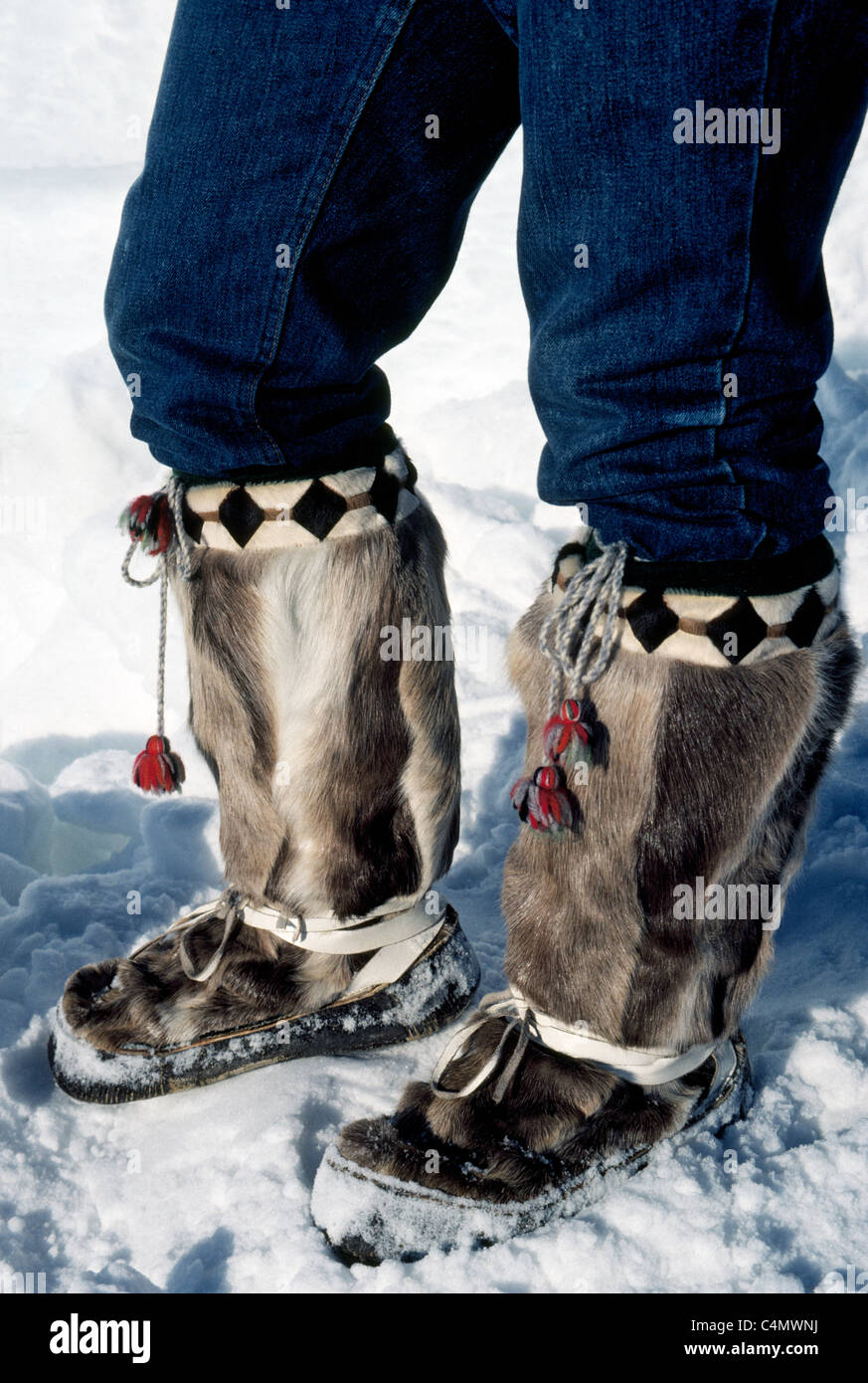 Mukluk boots Banque de photographies et d'images à haute résolution - Alamy
