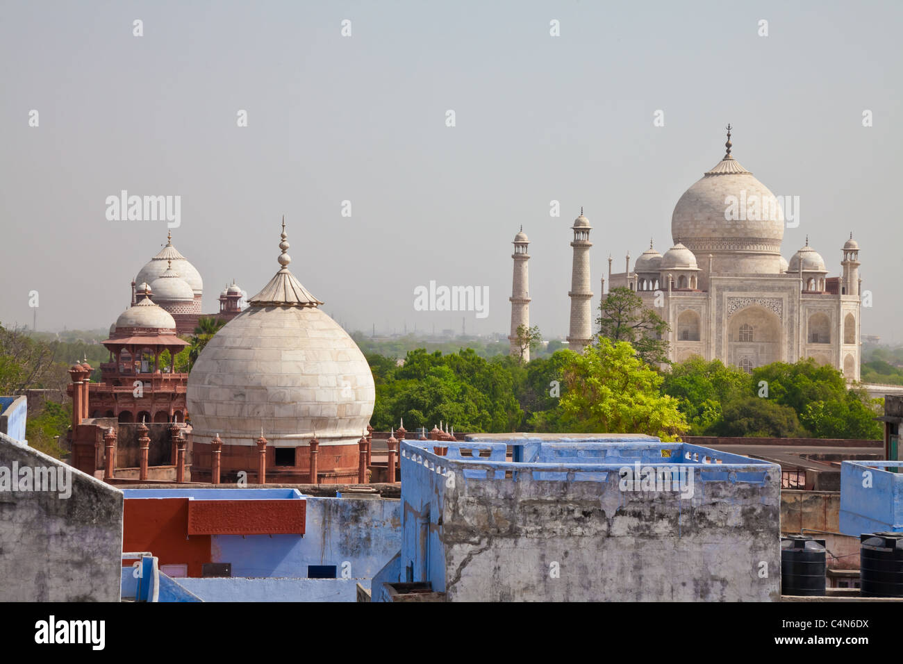 Le Taj Mahal est un mausolée situé à Agra, en Inde. C'est l'une des plus reconnaissables de structures dans le monde. Banque D'Images