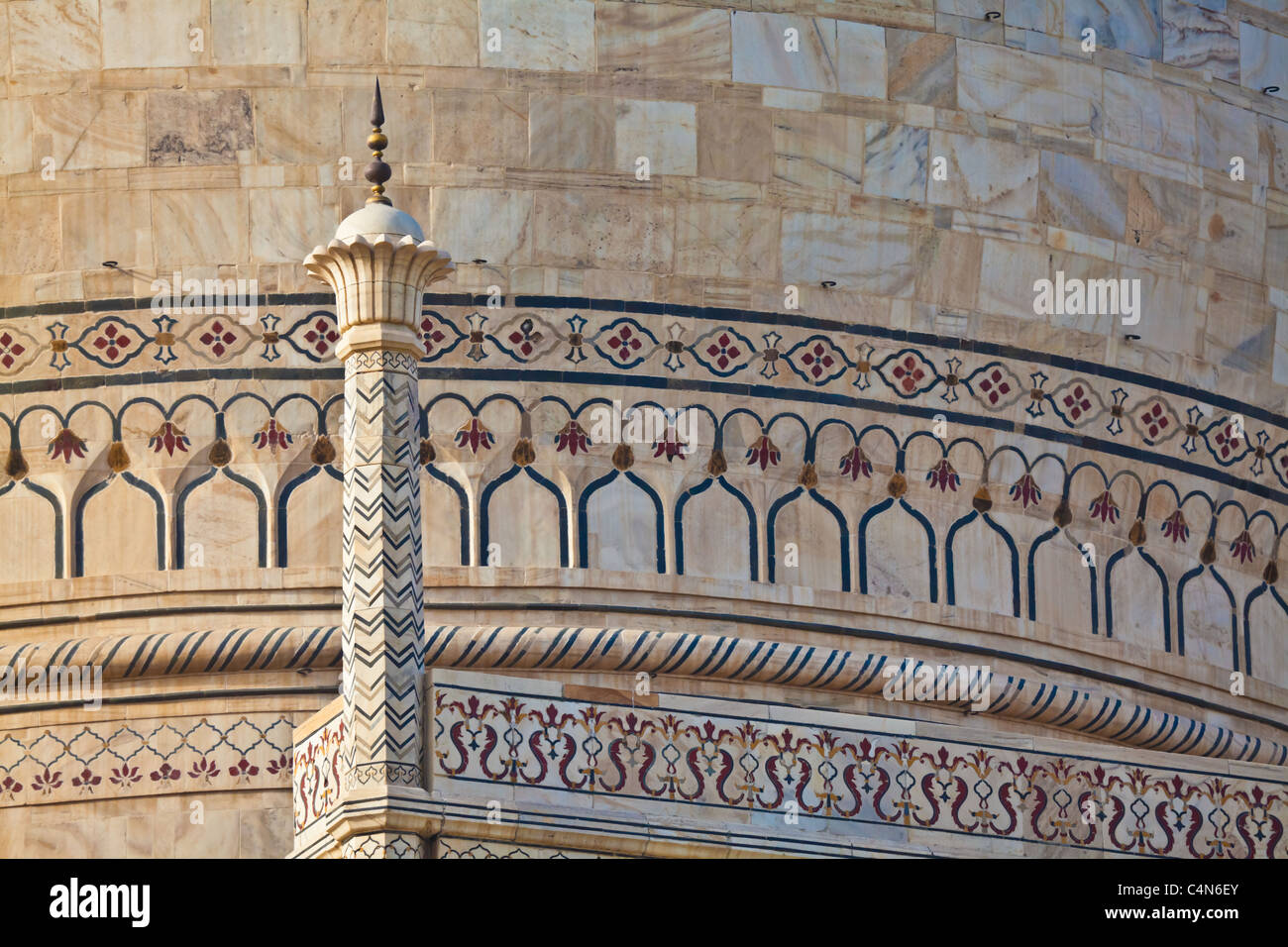 Le Taj Mahal est un mausolée situé à Agra, en Inde. C'est l'une des plus reconnaissables de structures dans le monde. Banque D'Images