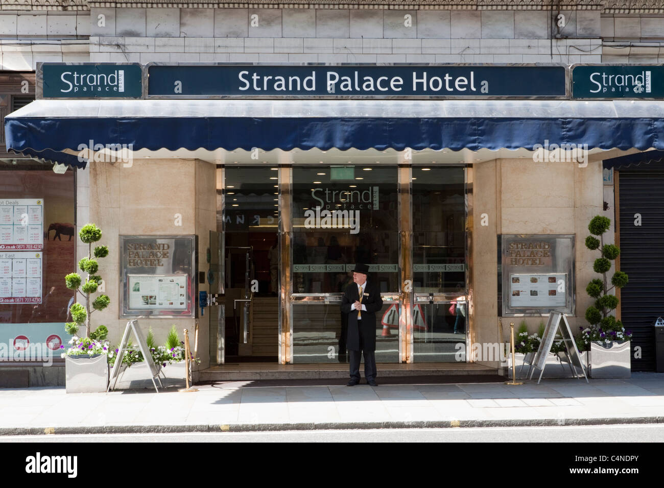 Le Strand Palace Hotel, The Strand, Londres, Angleterre Banque D'Images