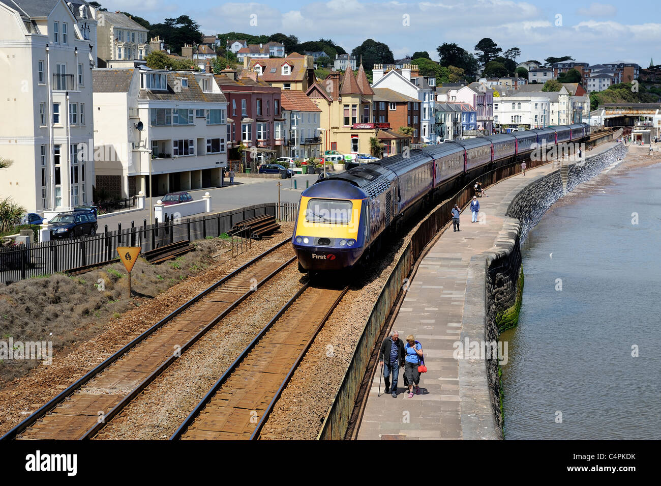 Un grand western TVH trains passant par Dawlish Devon england uk Banque D'Images