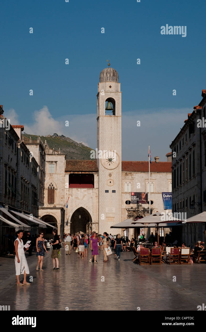 Clocher de la ville et du Stradun, Dubrovnik, Croatie Banque D'Images
