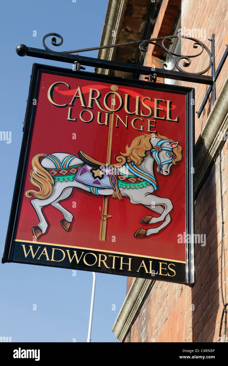 Salon carrousel Wadsworth Ales enseigne de pub Hythe Kent Banque D'Images